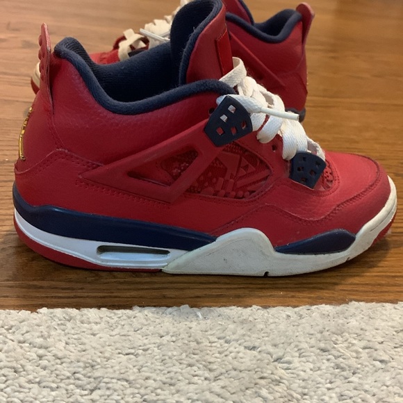 Used real Jordan 4 Fiba size 5.5 - Picture 3 of 7